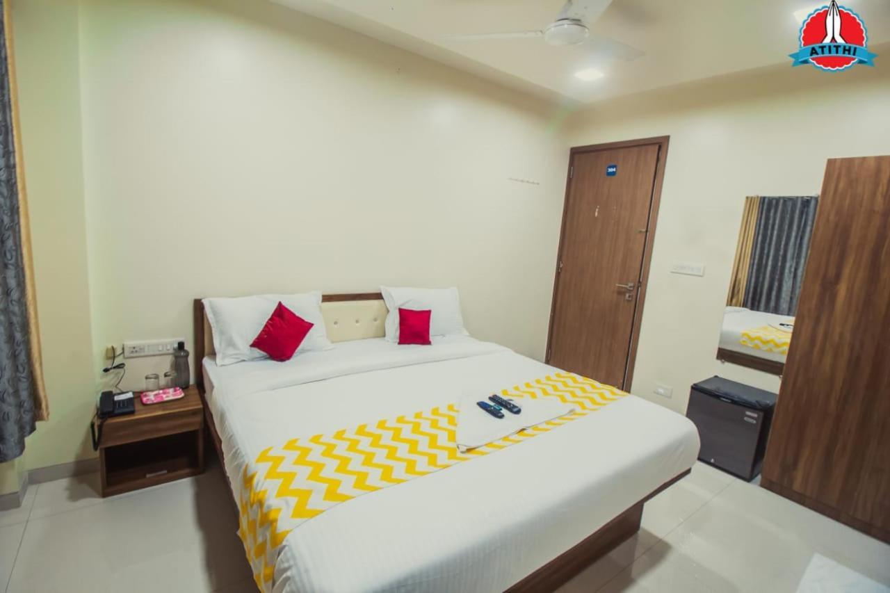 Atithi Service Apartment Pune Eksteriør bilde